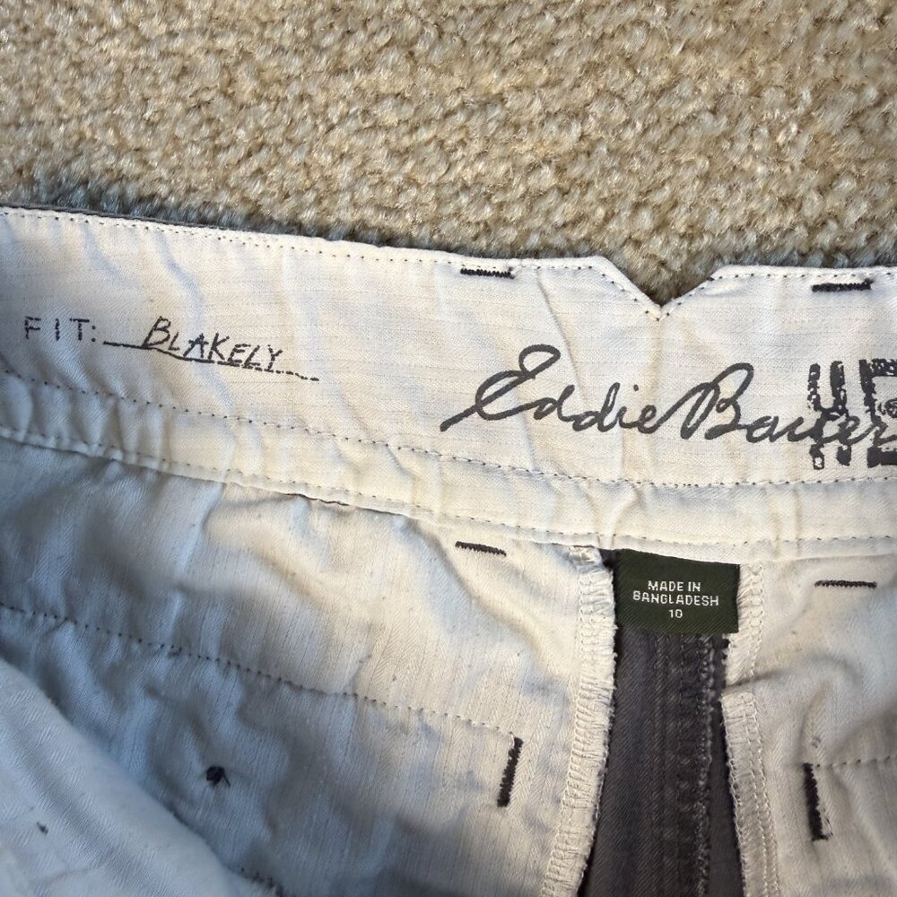 Eddie Bauer Womens Blakely Fit Capri Pants Size 10 Gray Hiking Casual F389 - Picture 4 of 13